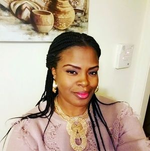 Meet your Posher, Renee